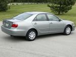 Toyota Camry LE 2004 года (US)